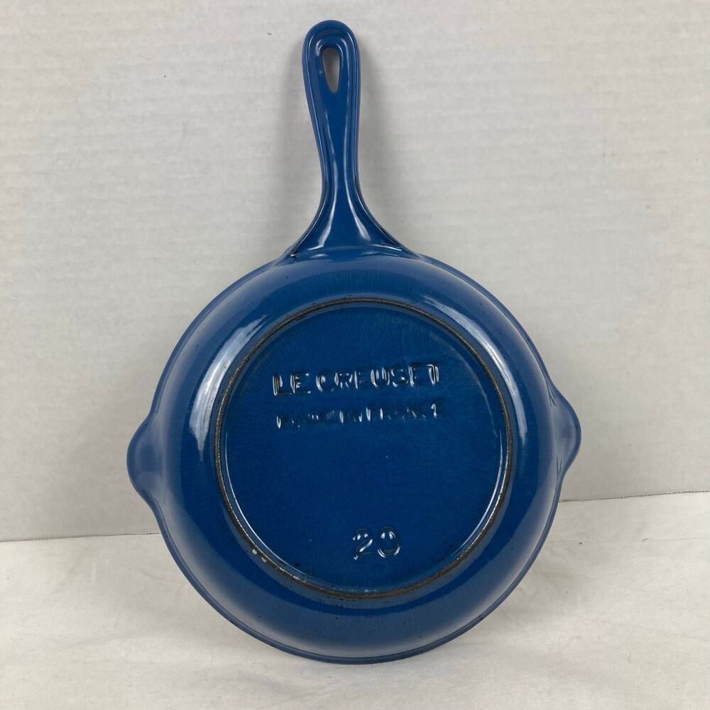 VTG Le Creuset #20 Skillet Pan Blue Enamel Cast Iron Double Spout France 7.5"
